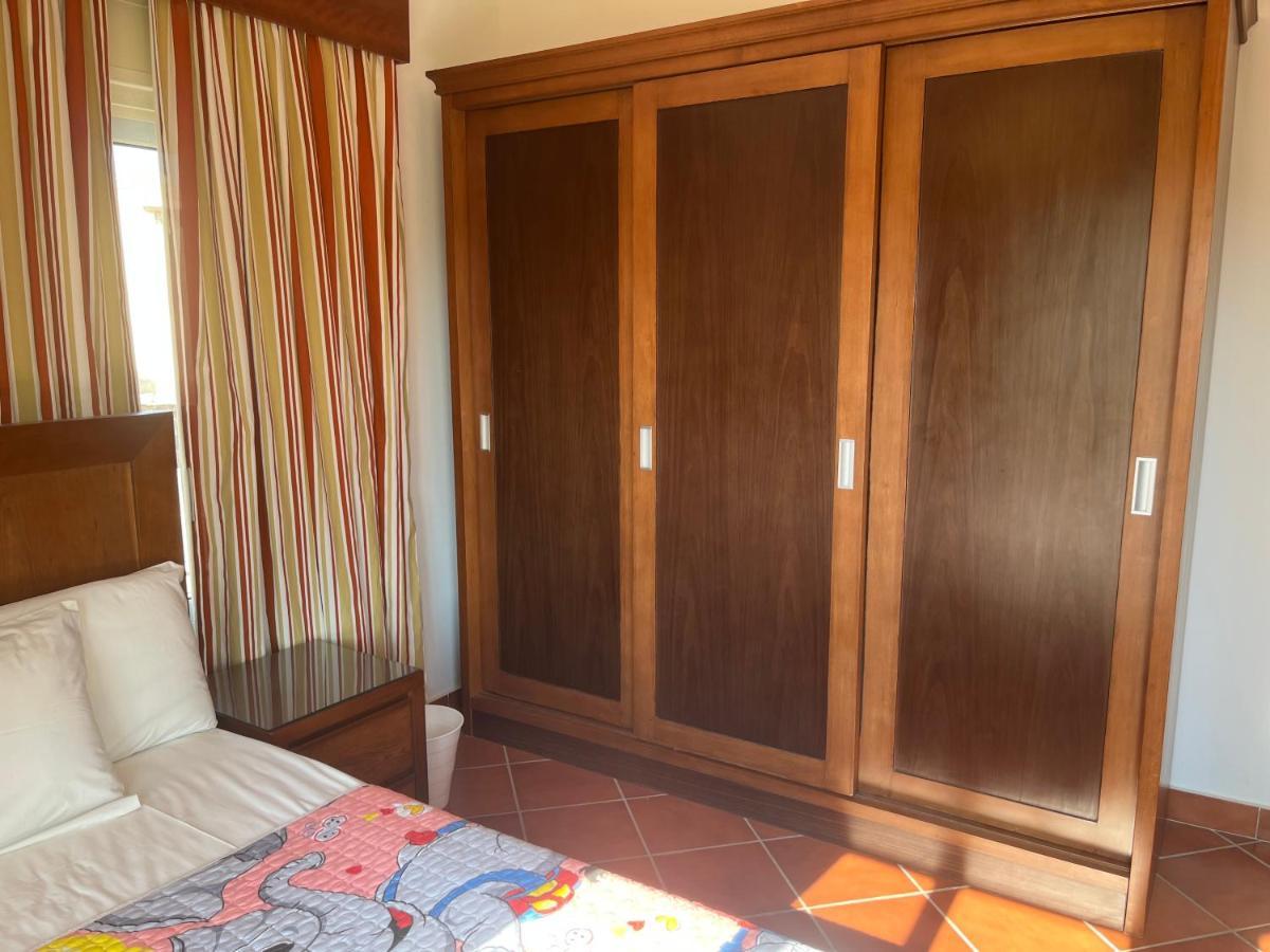A Sea View Spacious Cheering 5 Bedroom Villa Ain Sokhna "Ain Bay" فيلا كاملة للإيجار قرية العين باي Айн-Сохна Экстерьер фото